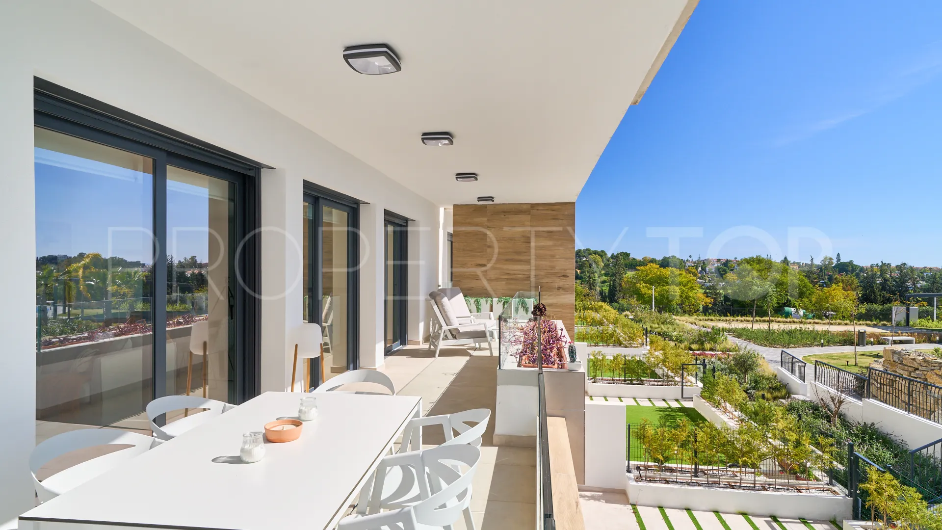 Comprar apartamento en Atalaya Golf de 3 dormitorios