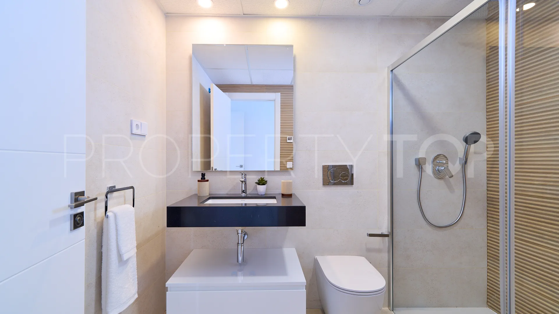 Comprar apartamento en Atalaya Golf de 3 dormitorios