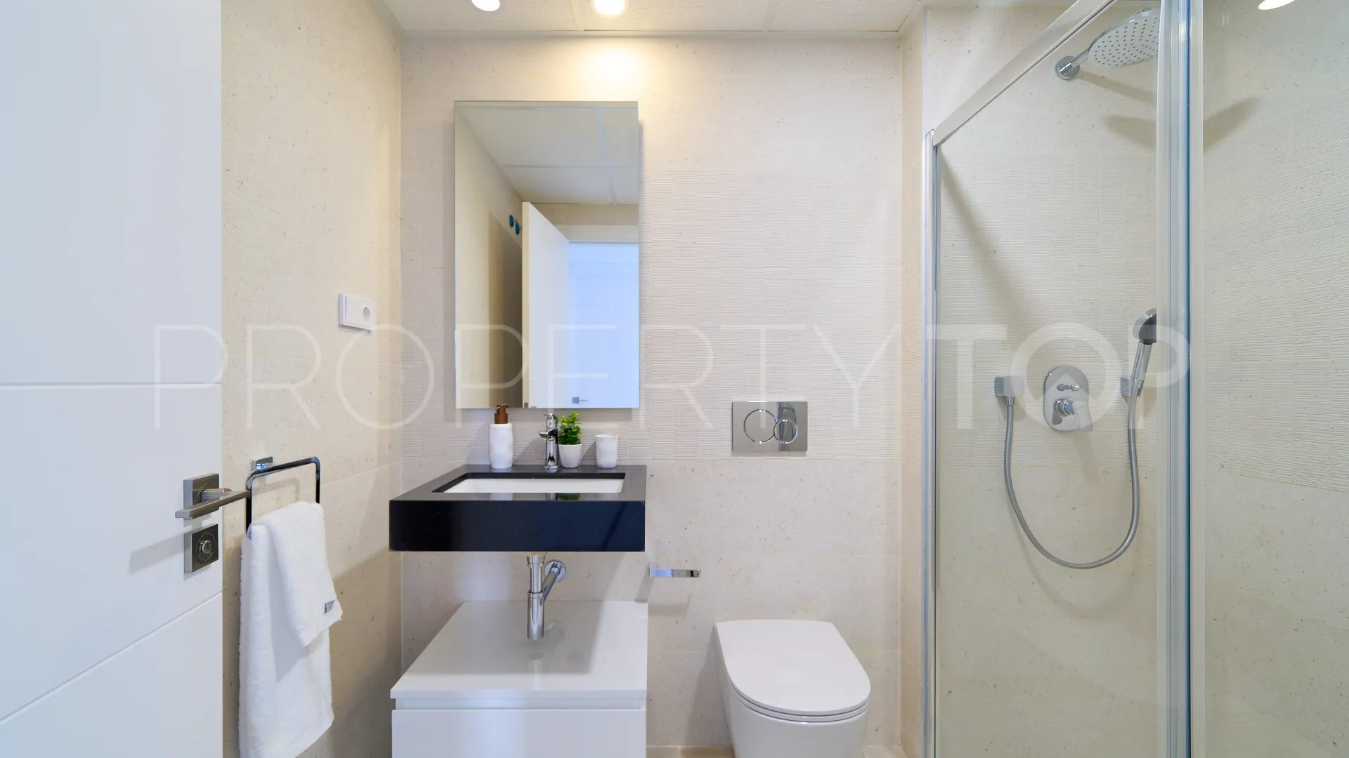 Comprar apartamento en Atalaya Golf de 3 dormitorios