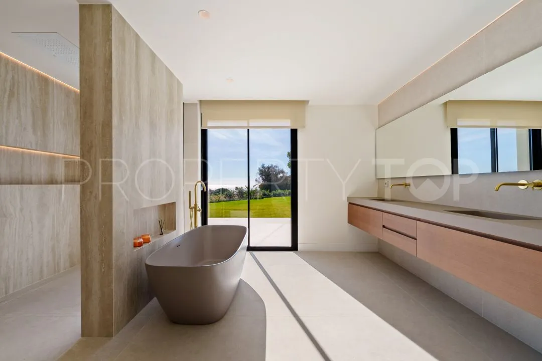 Villa a la venta en Marbella Este