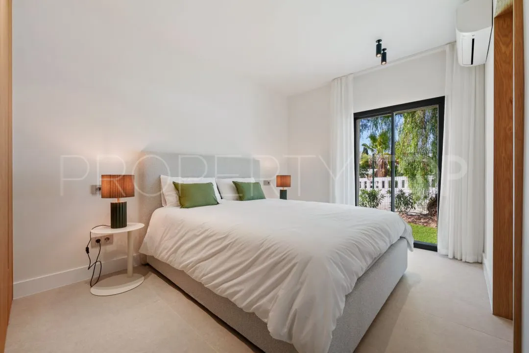 Villa a la venta en Marbella Este