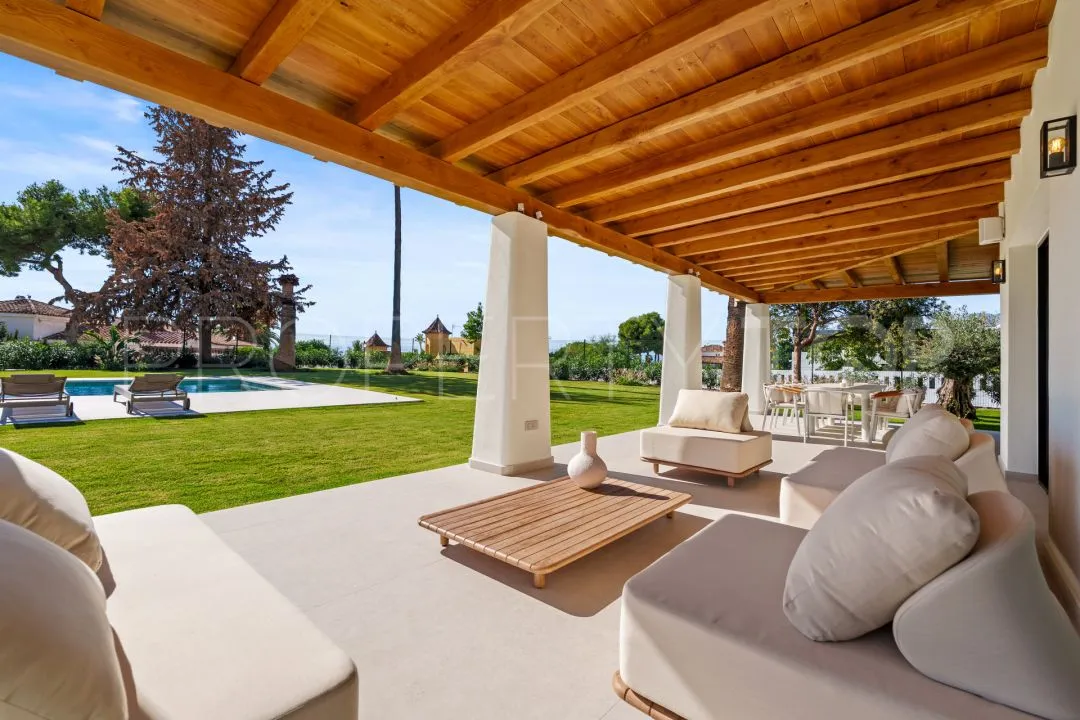 Villa a la venta en Marbella Este