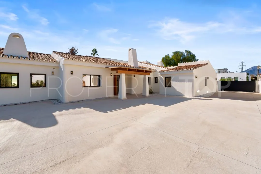 Villa a la venta en Marbella Este