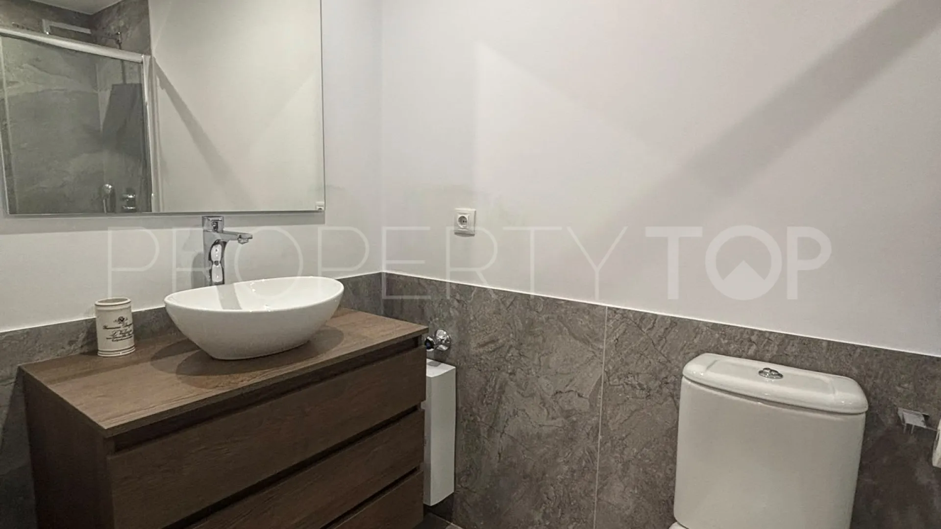 Town house for sale in Santa Clara with 4 bedrooms