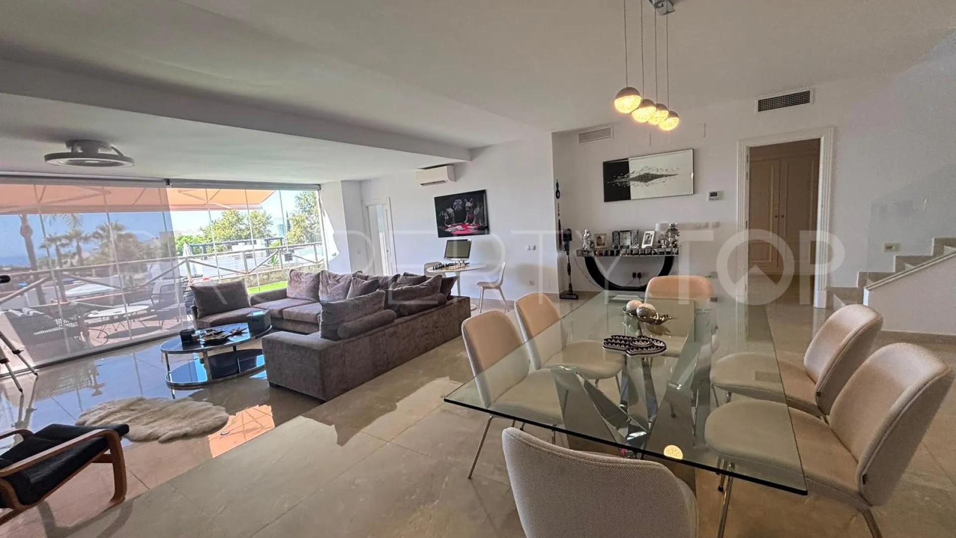 Town house for sale in Santa Clara with 4 bedrooms