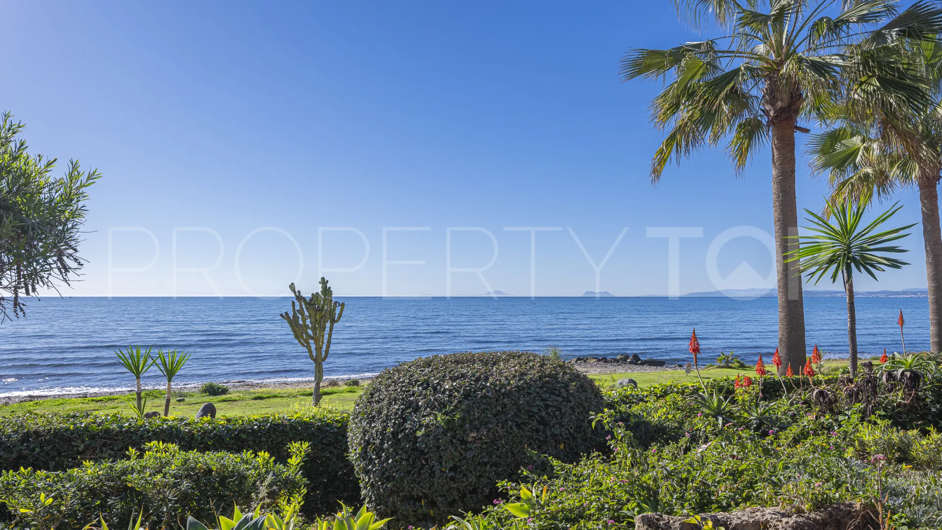 2 bedrooms ground floor apartment in Menara Beach for sale