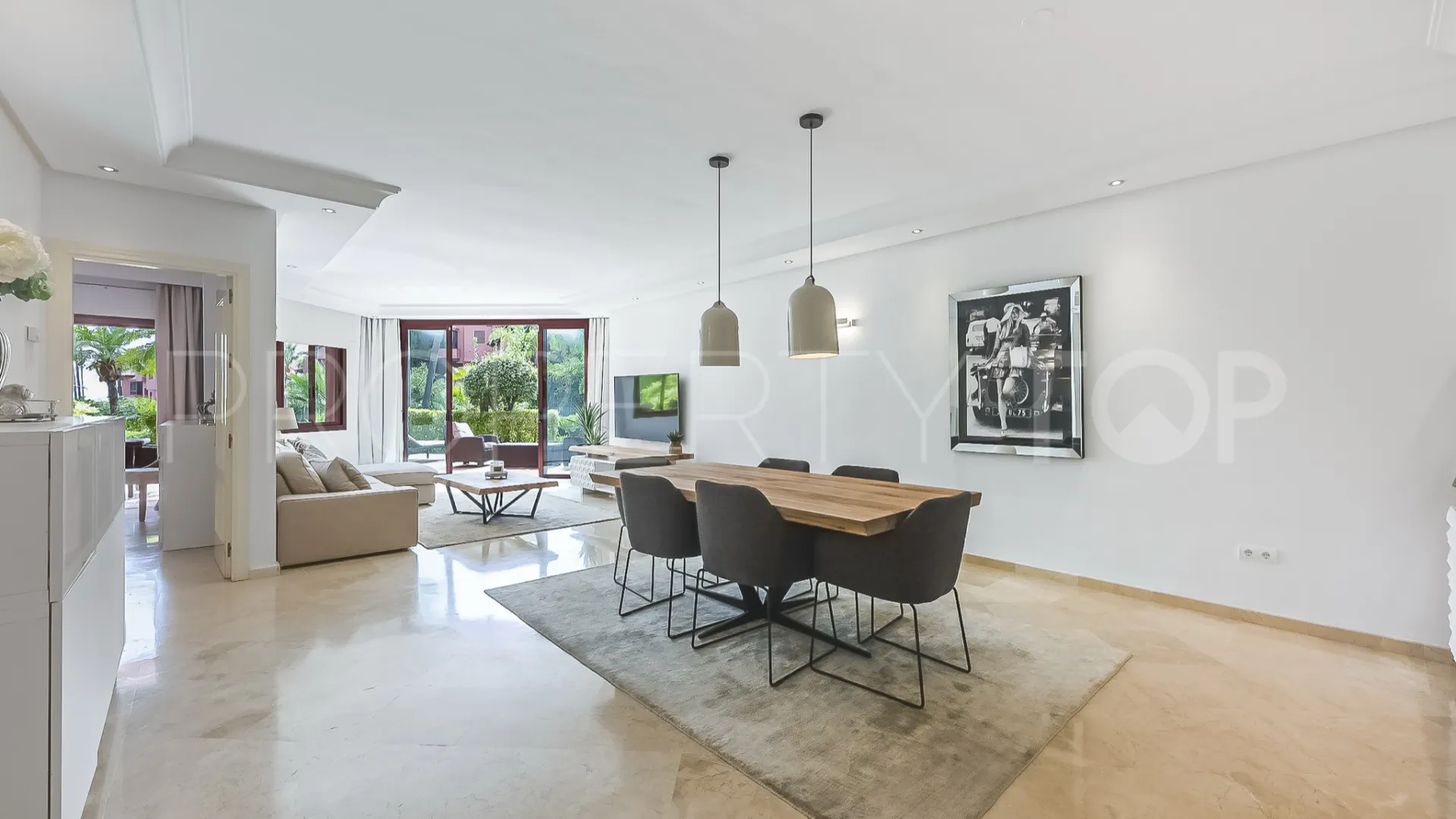 2 bedrooms ground floor apartment in Menara Beach for sale