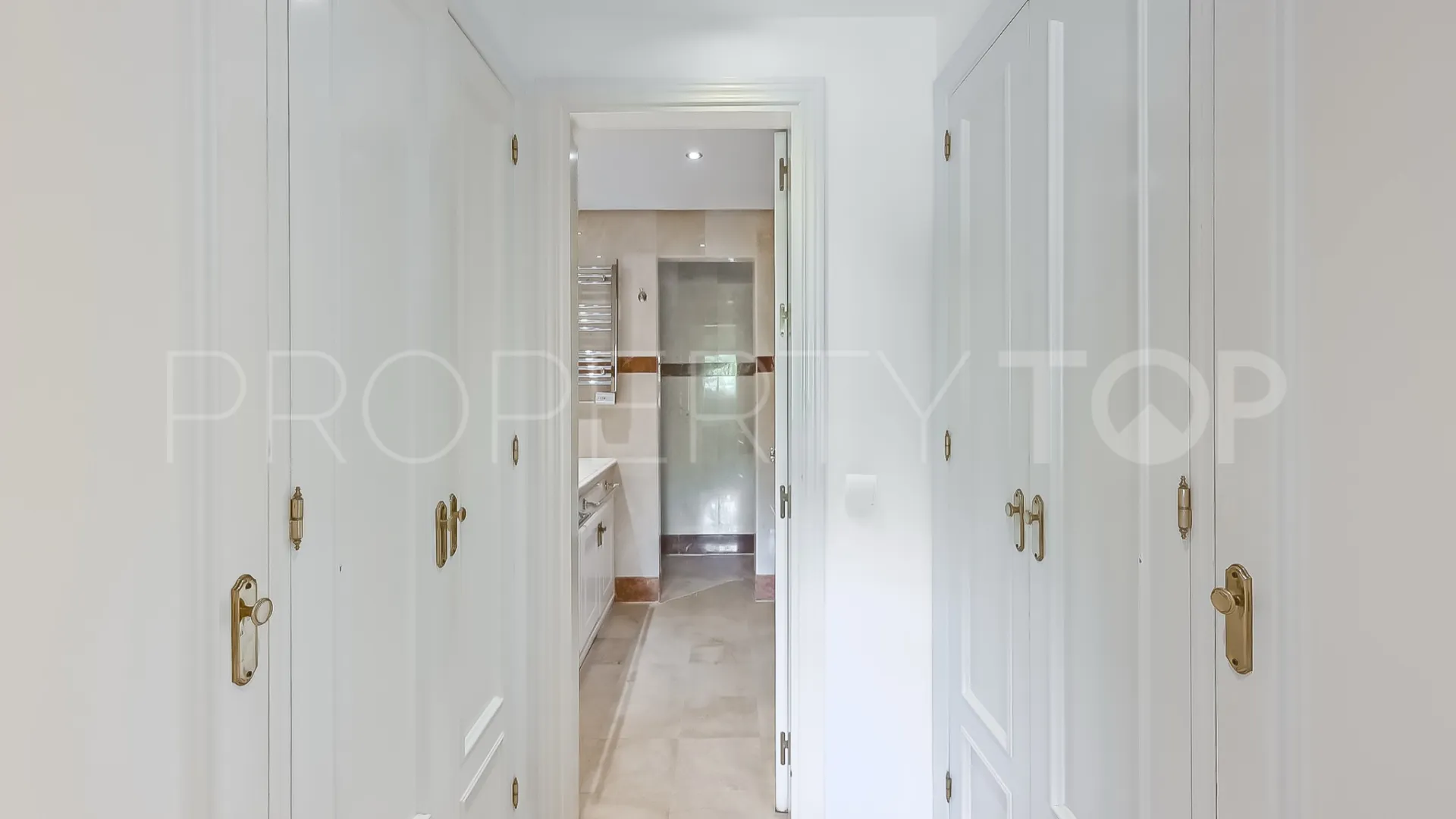 2 bedrooms ground floor apartment in Menara Beach for sale