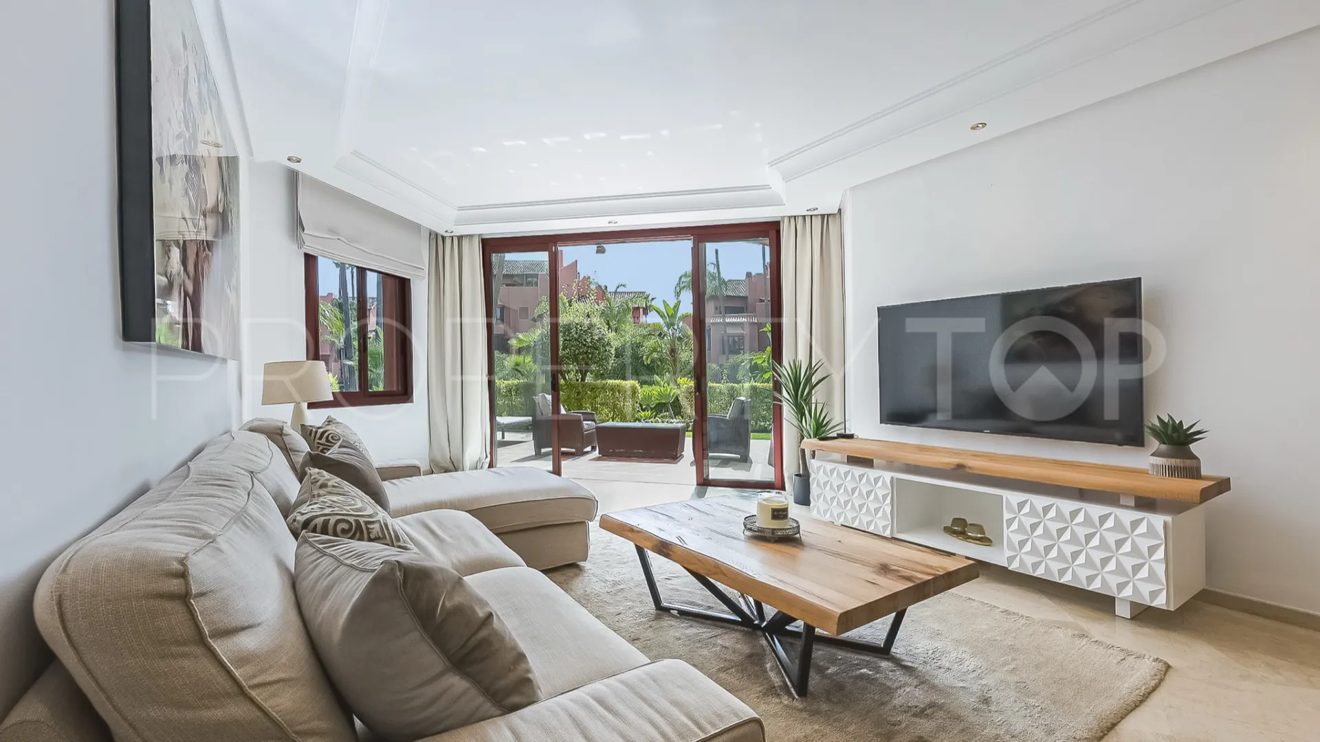 2 bedrooms ground floor apartment in Menara Beach for sale