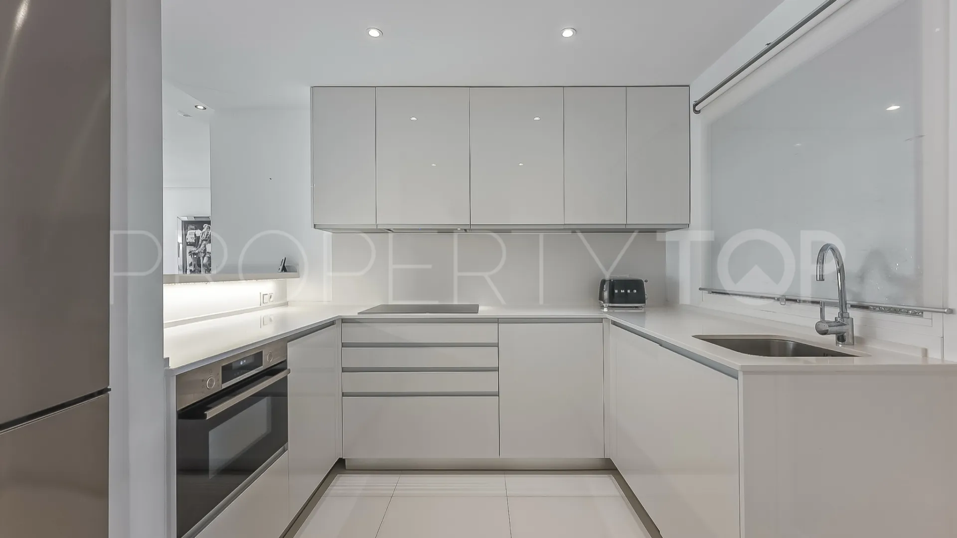 2 bedrooms ground floor apartment in Menara Beach for sale