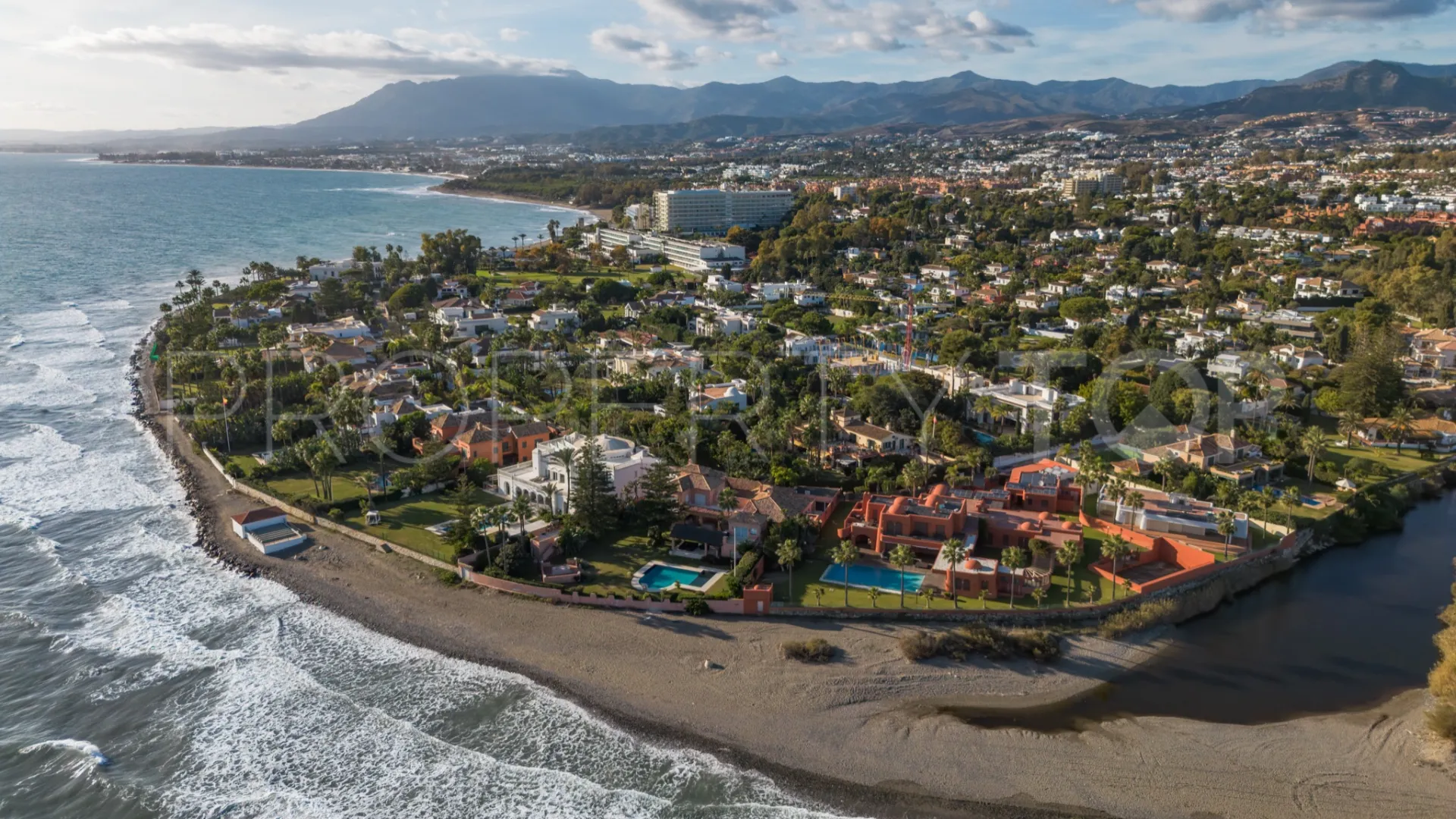 Estepona, villa en venta