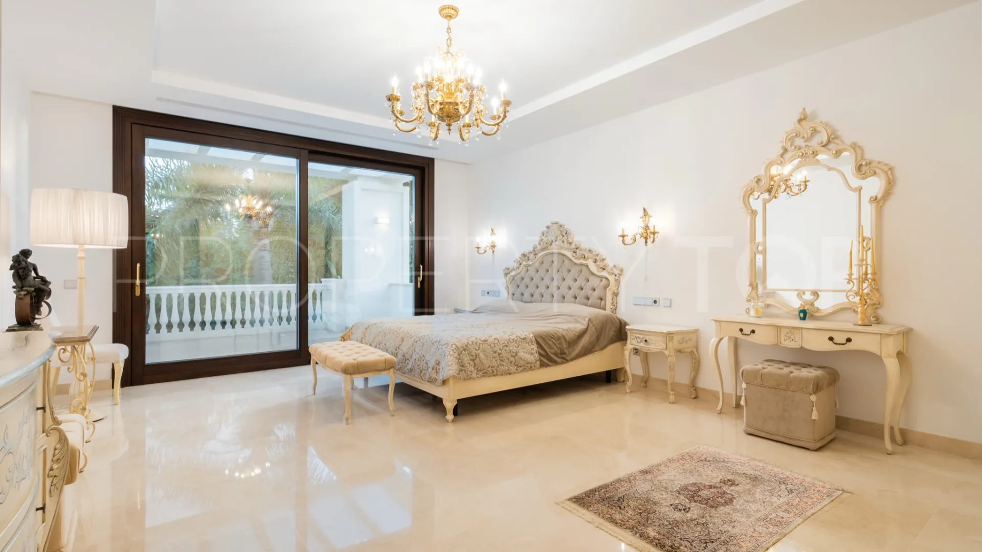 Estepona, villa en venta