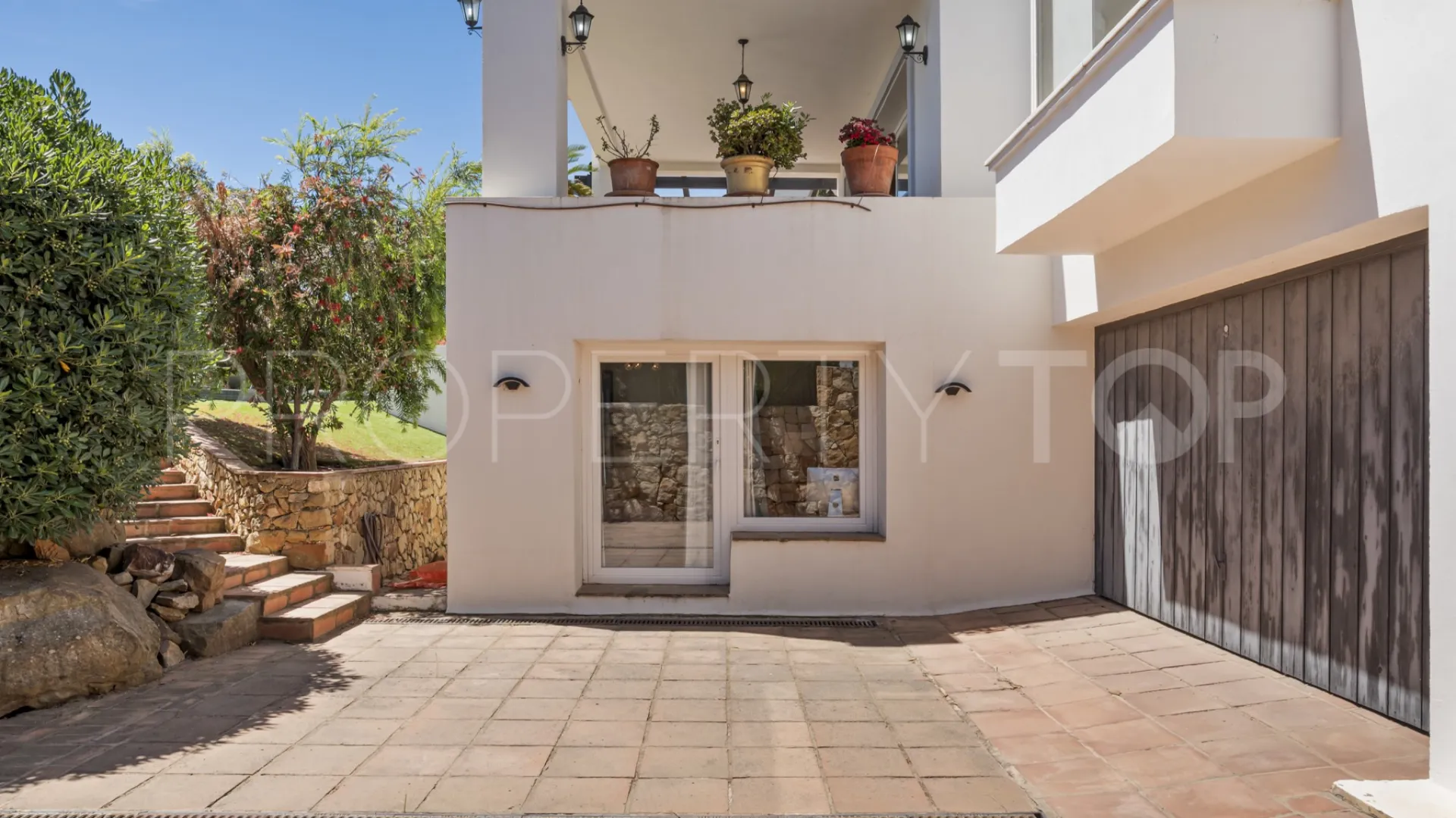 Villa con 4 dormitorios en venta en Manilva