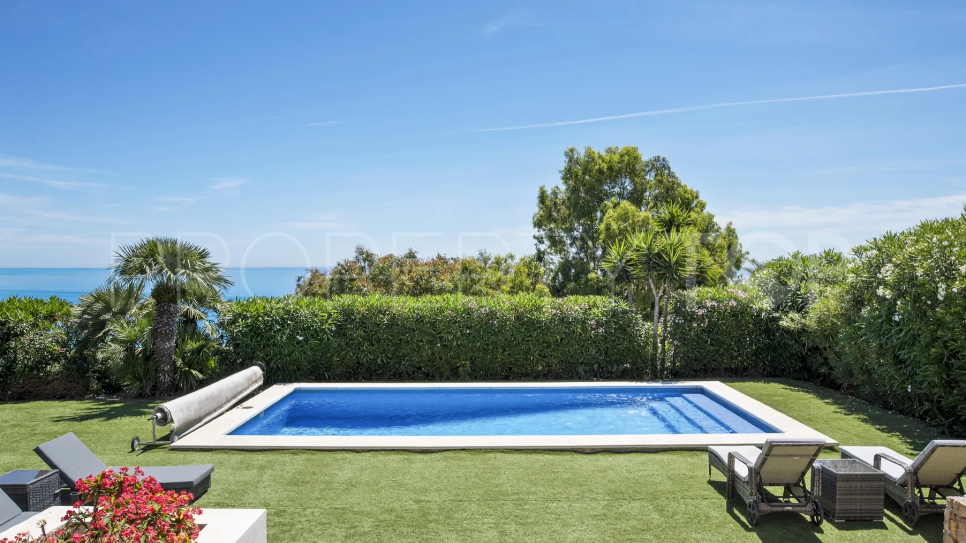 Villa con 4 dormitorios en venta en Manilva