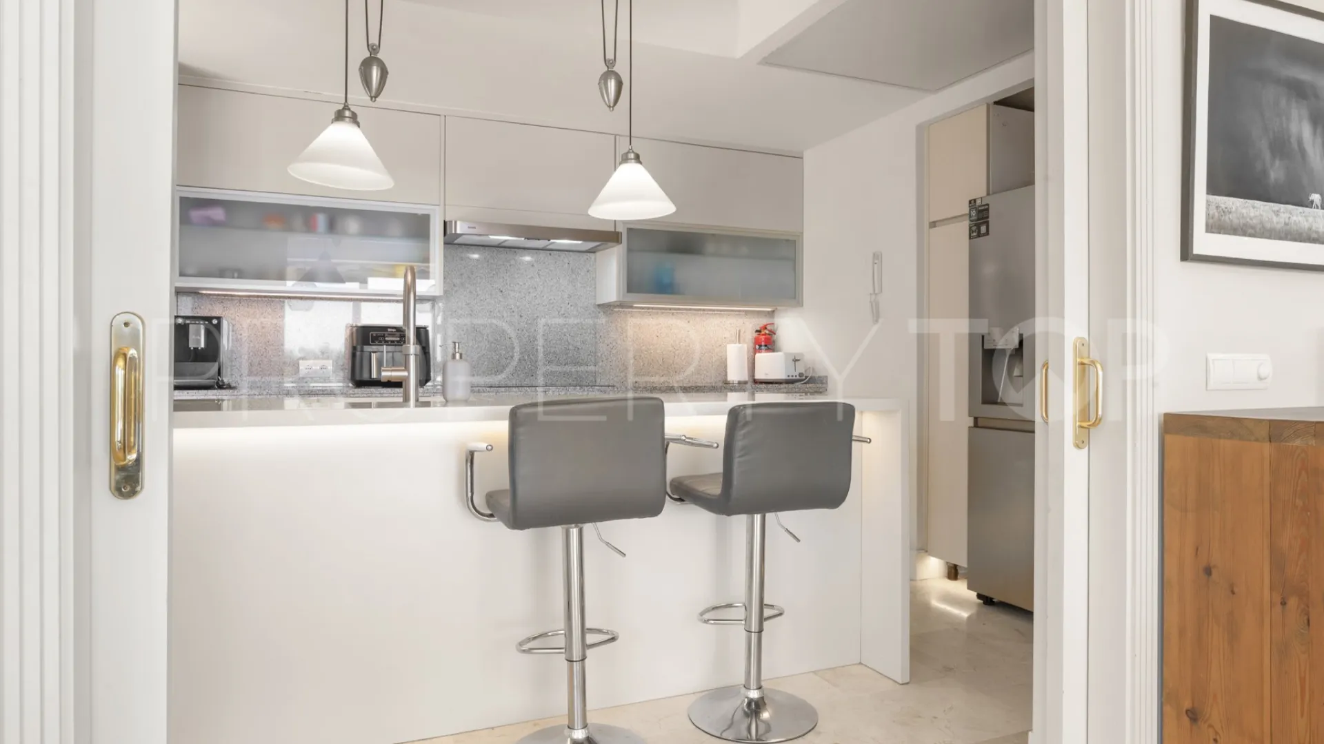 Villa con 4 dormitorios en venta en Manilva