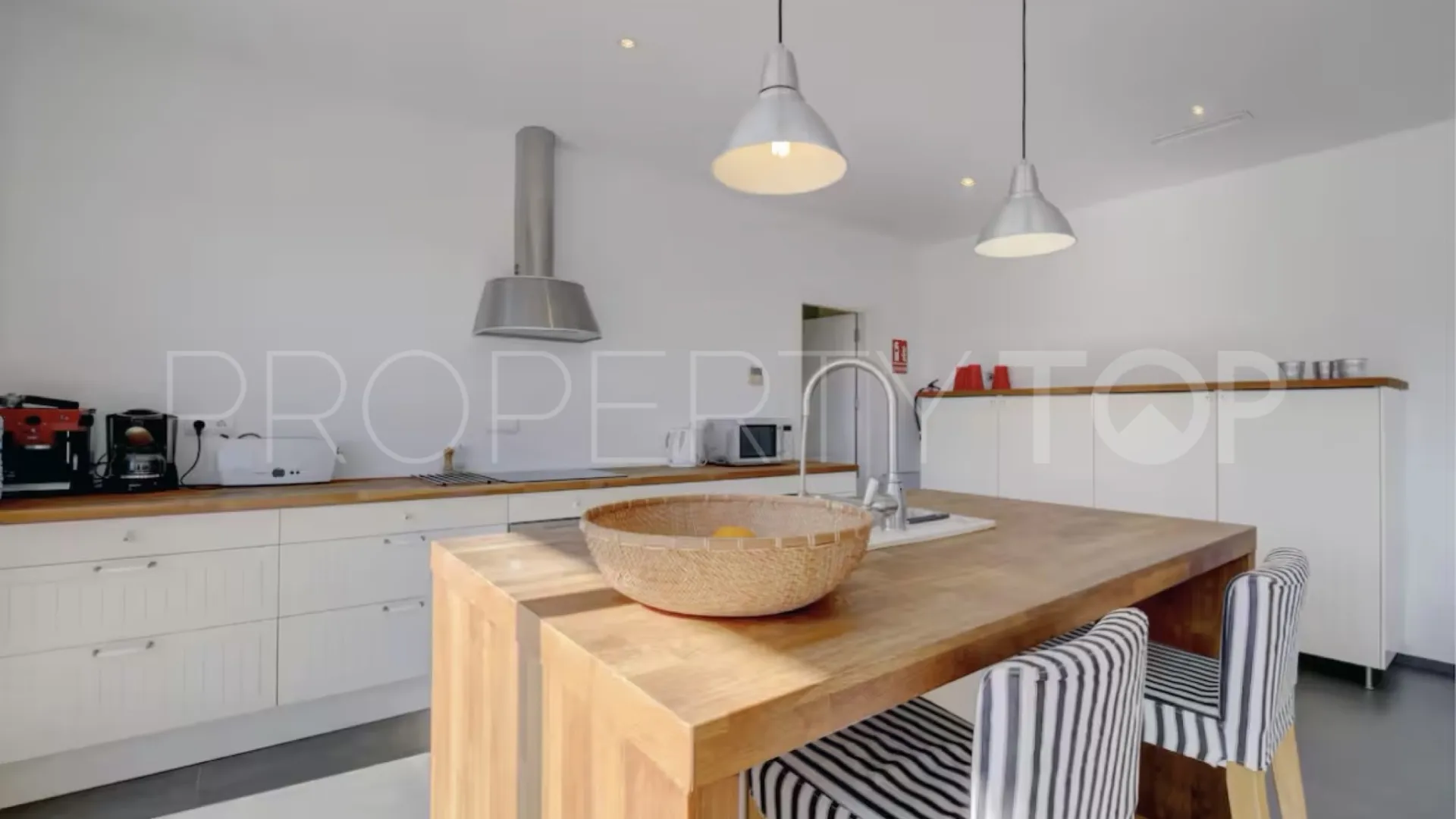 Comprar villa en Manilva