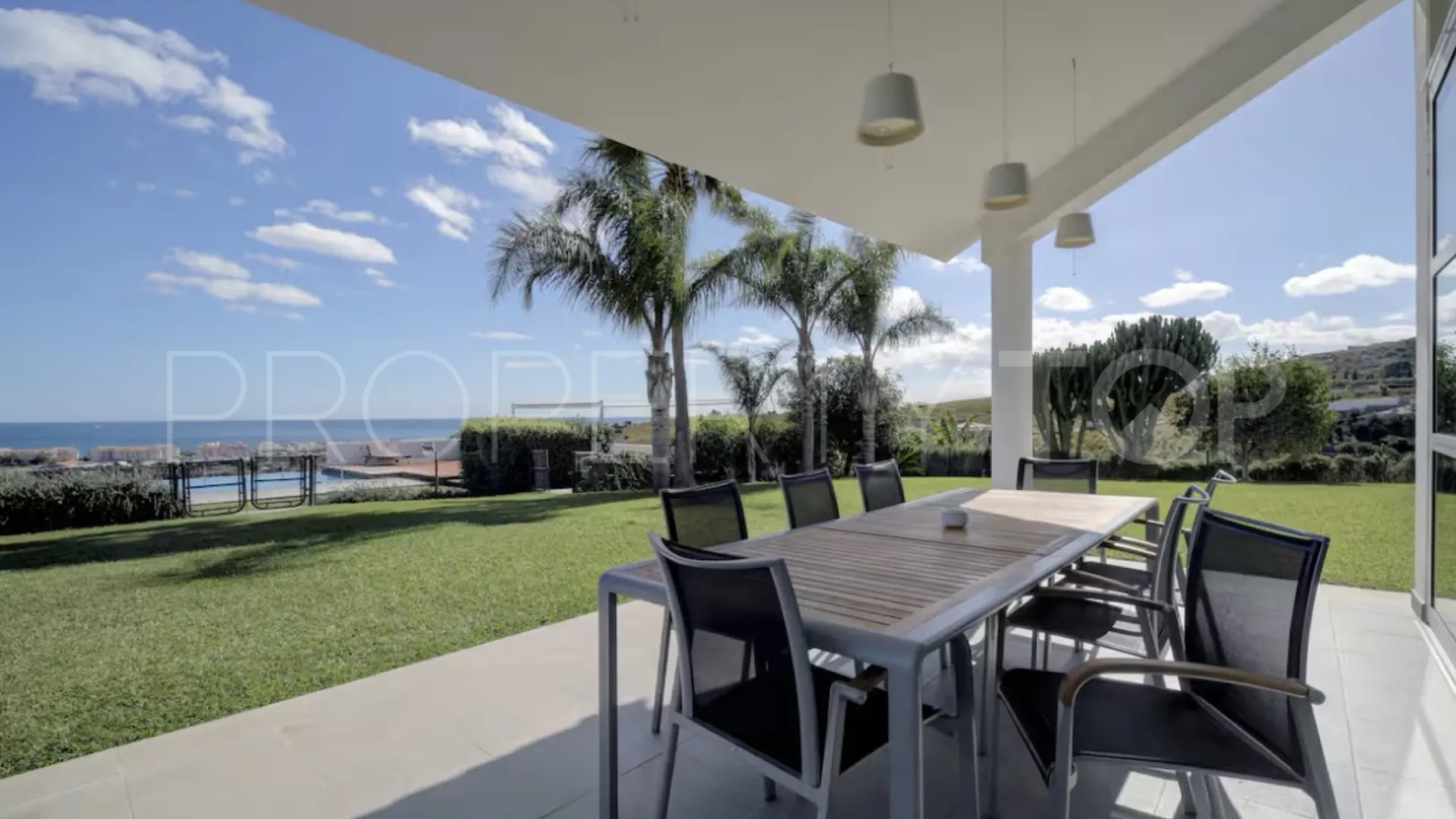 Comprar villa en Manilva