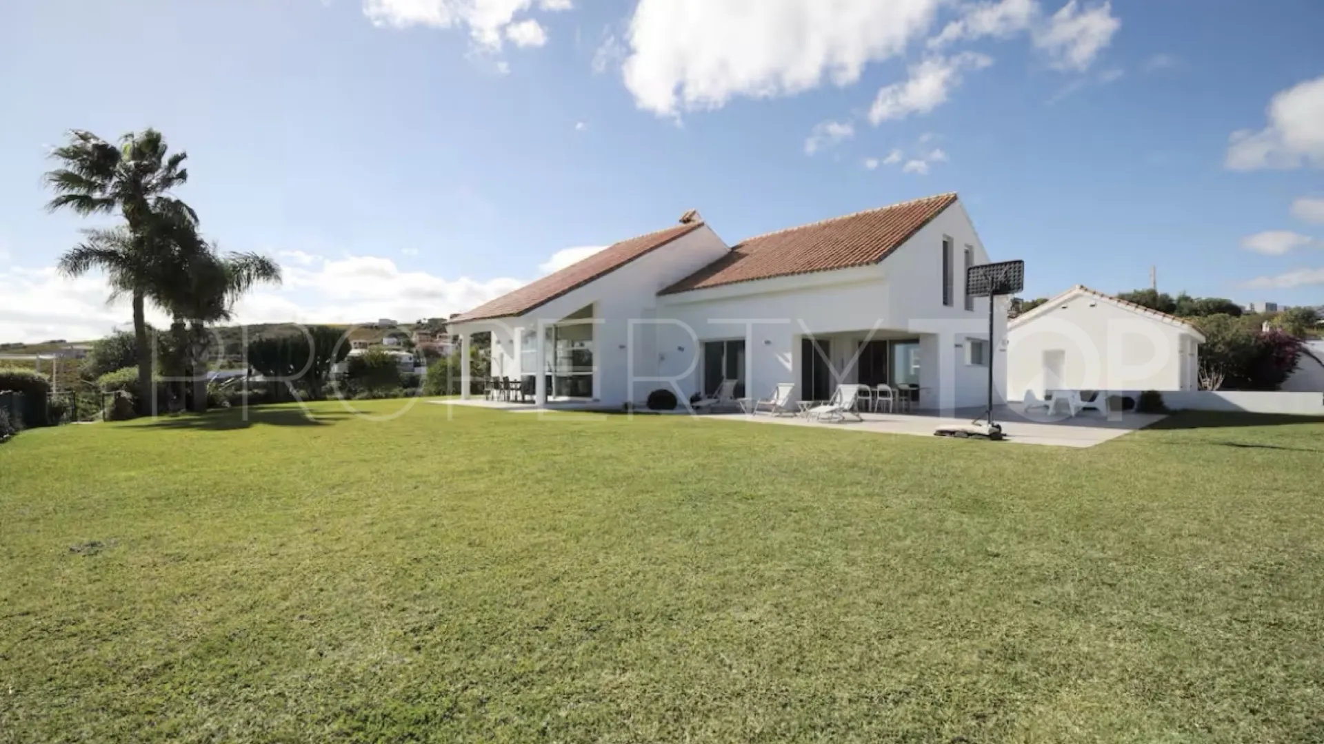 Comprar villa en Manilva
