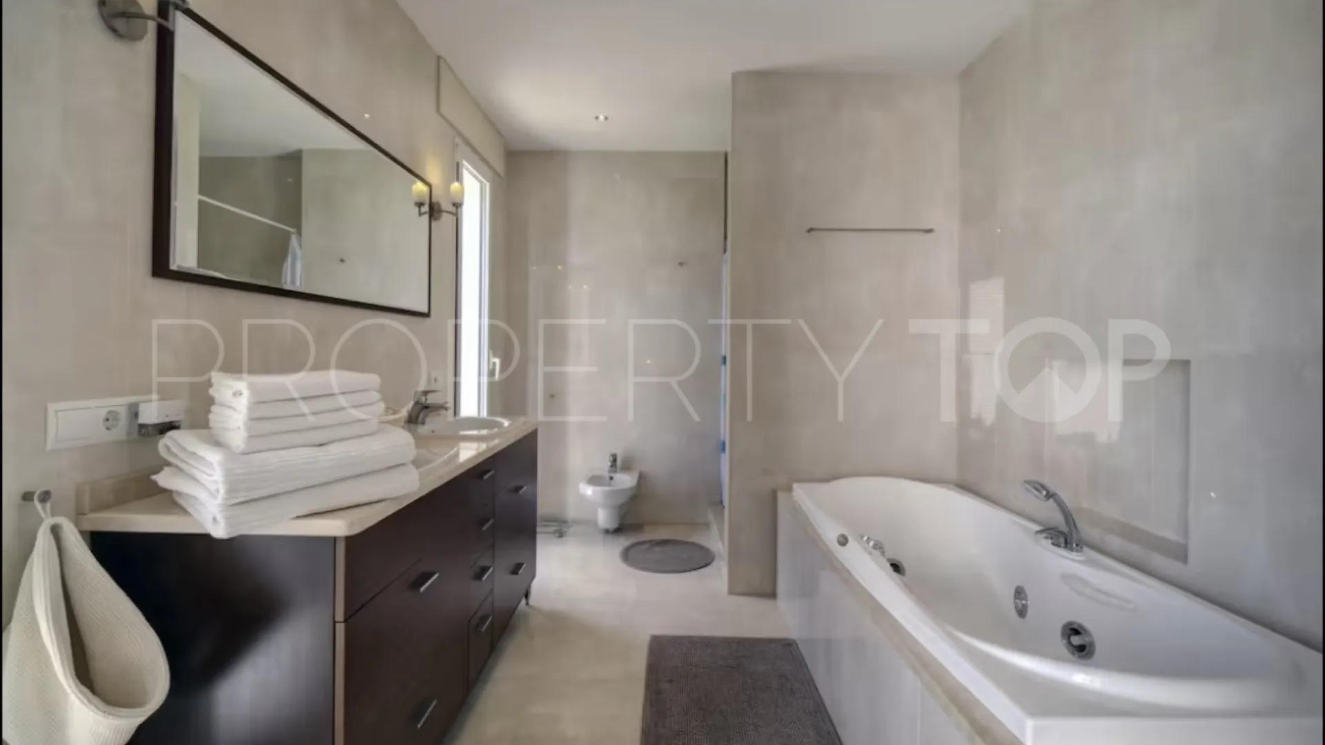 Comprar villa en Manilva