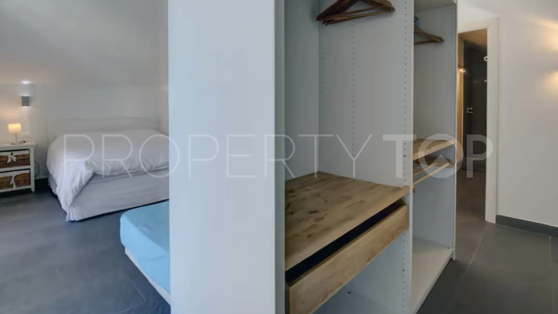 Comprar villa en Manilva