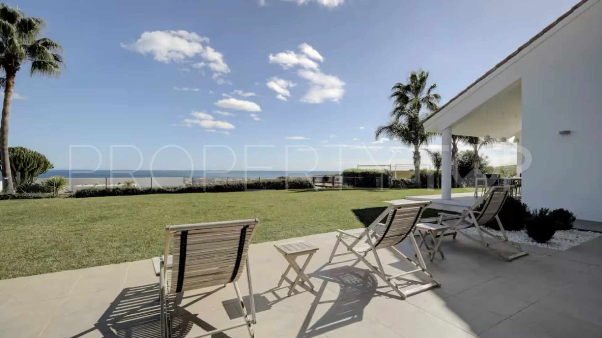 Comprar villa en Manilva