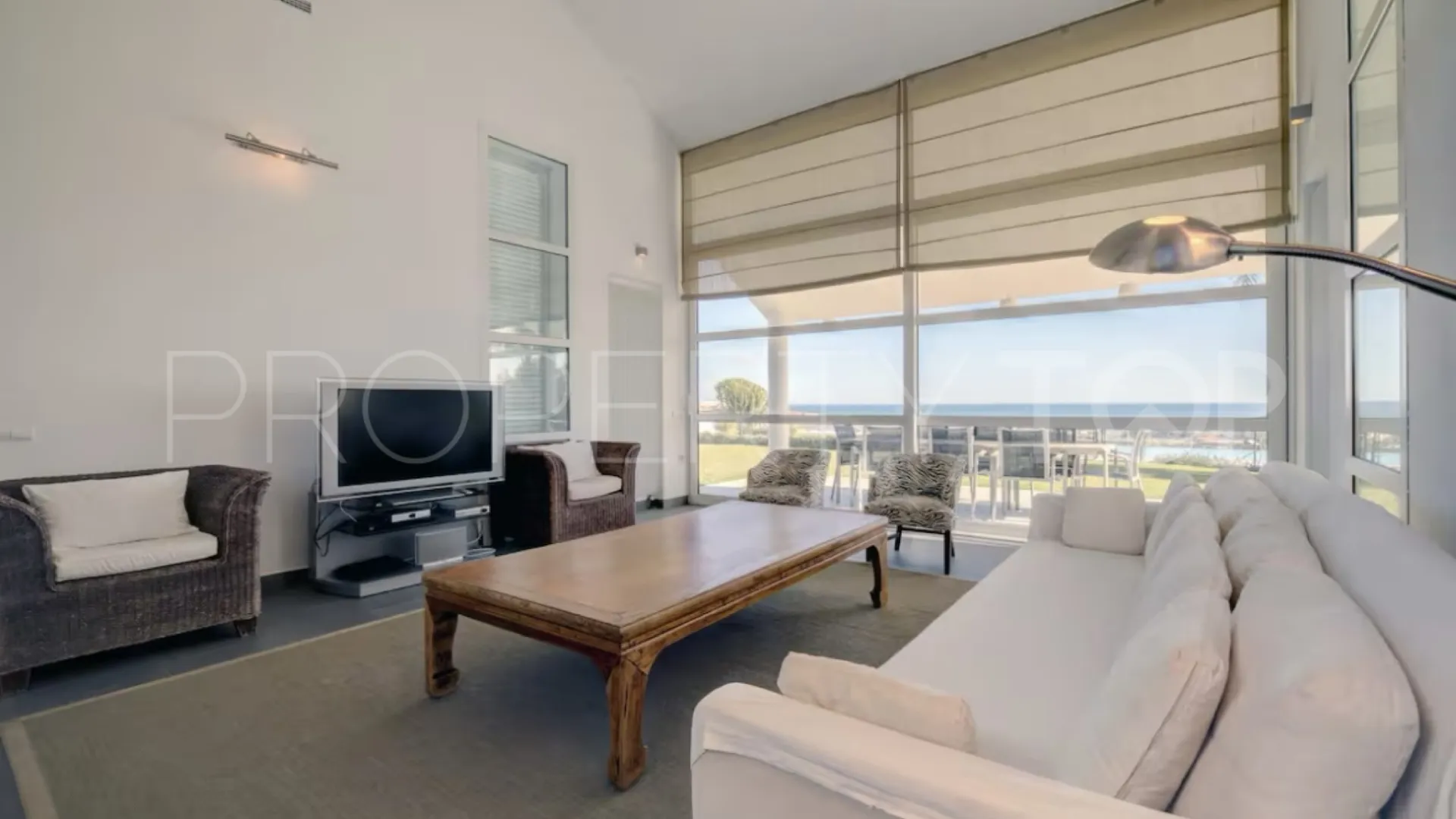 Comprar villa en Manilva
