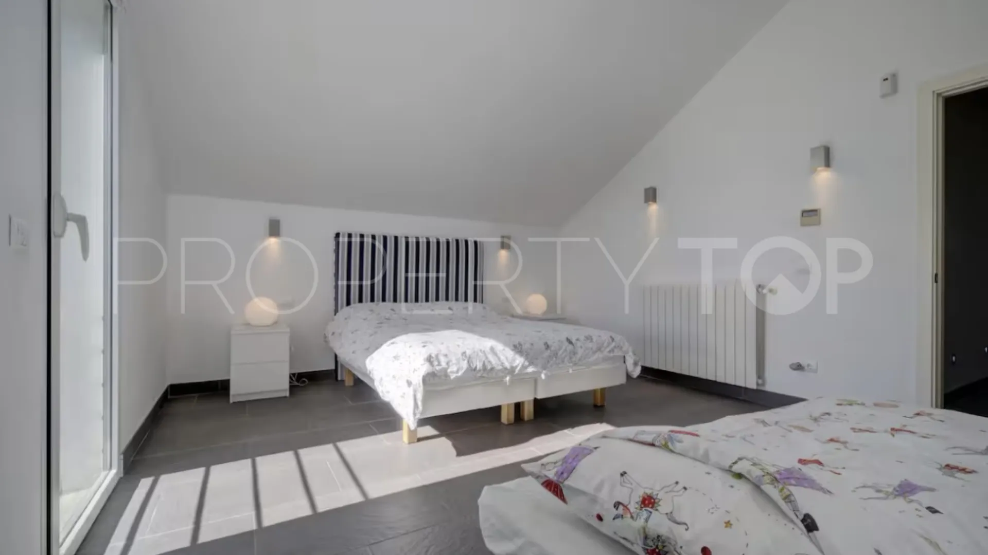 Comprar villa en Manilva