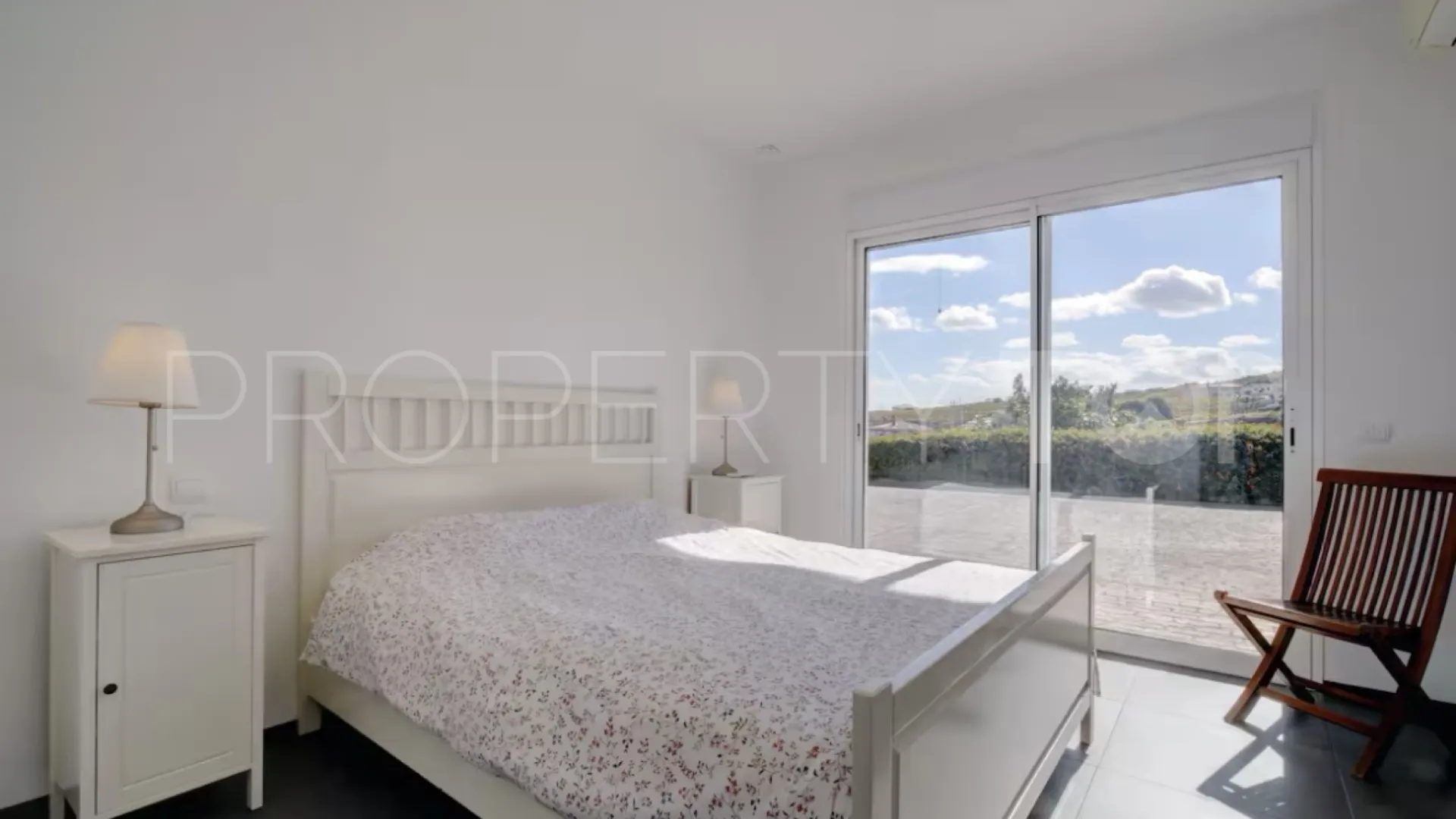 Comprar villa en Manilva
