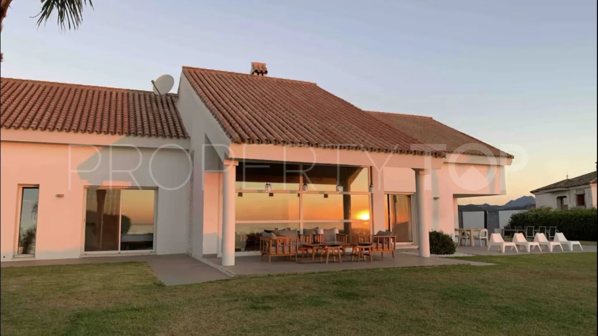 Comprar villa en Manilva