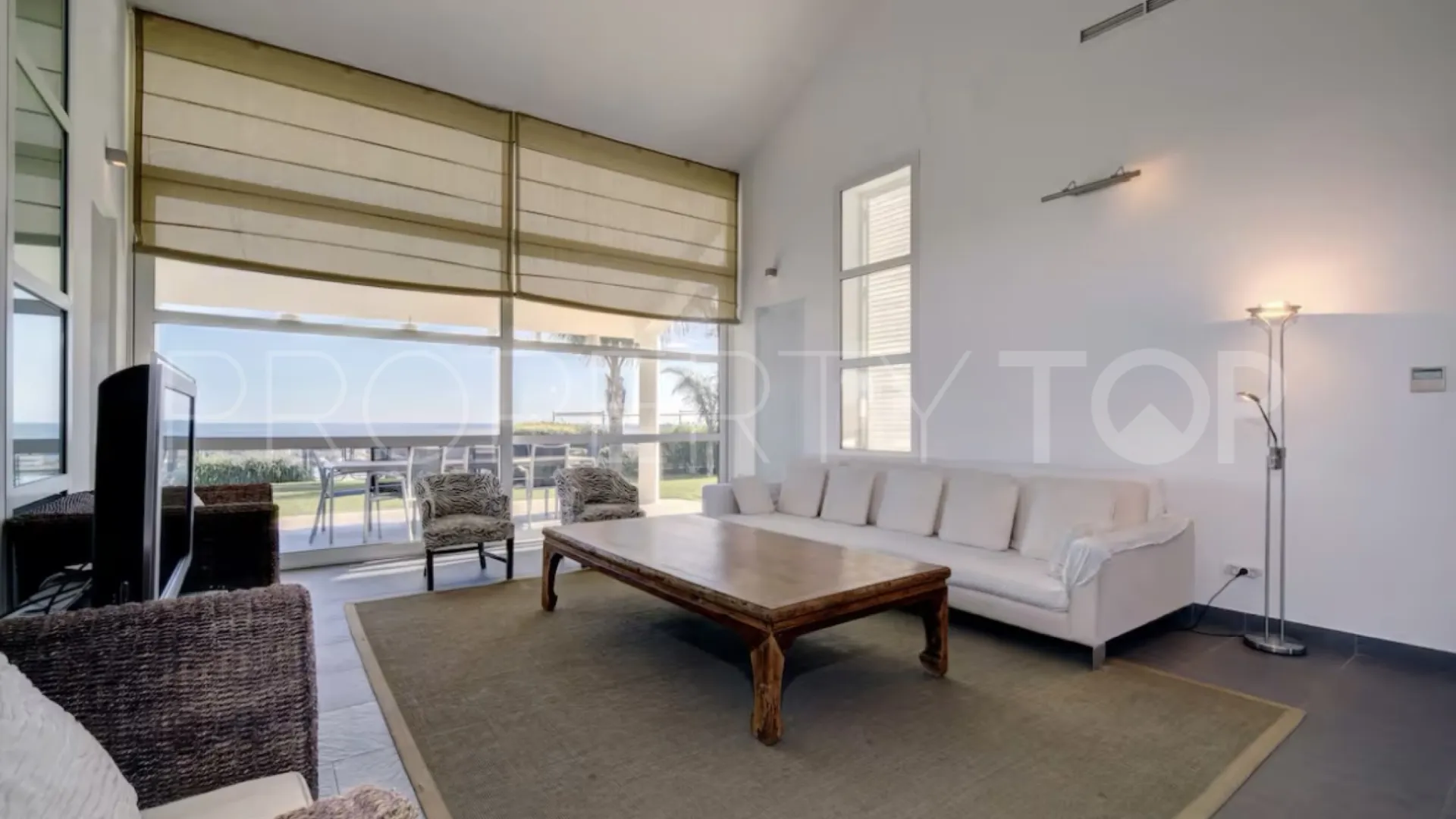 Comprar villa en Manilva