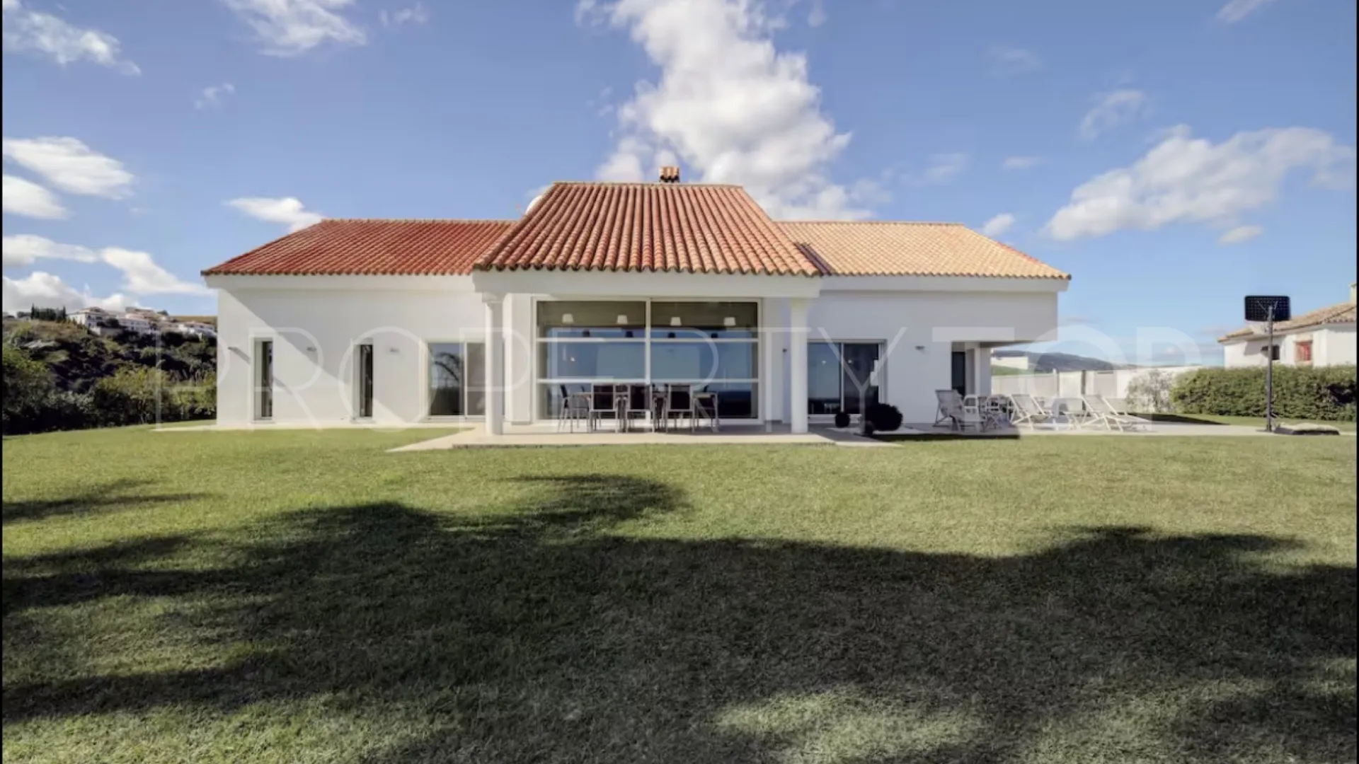 Comprar villa en Manilva
