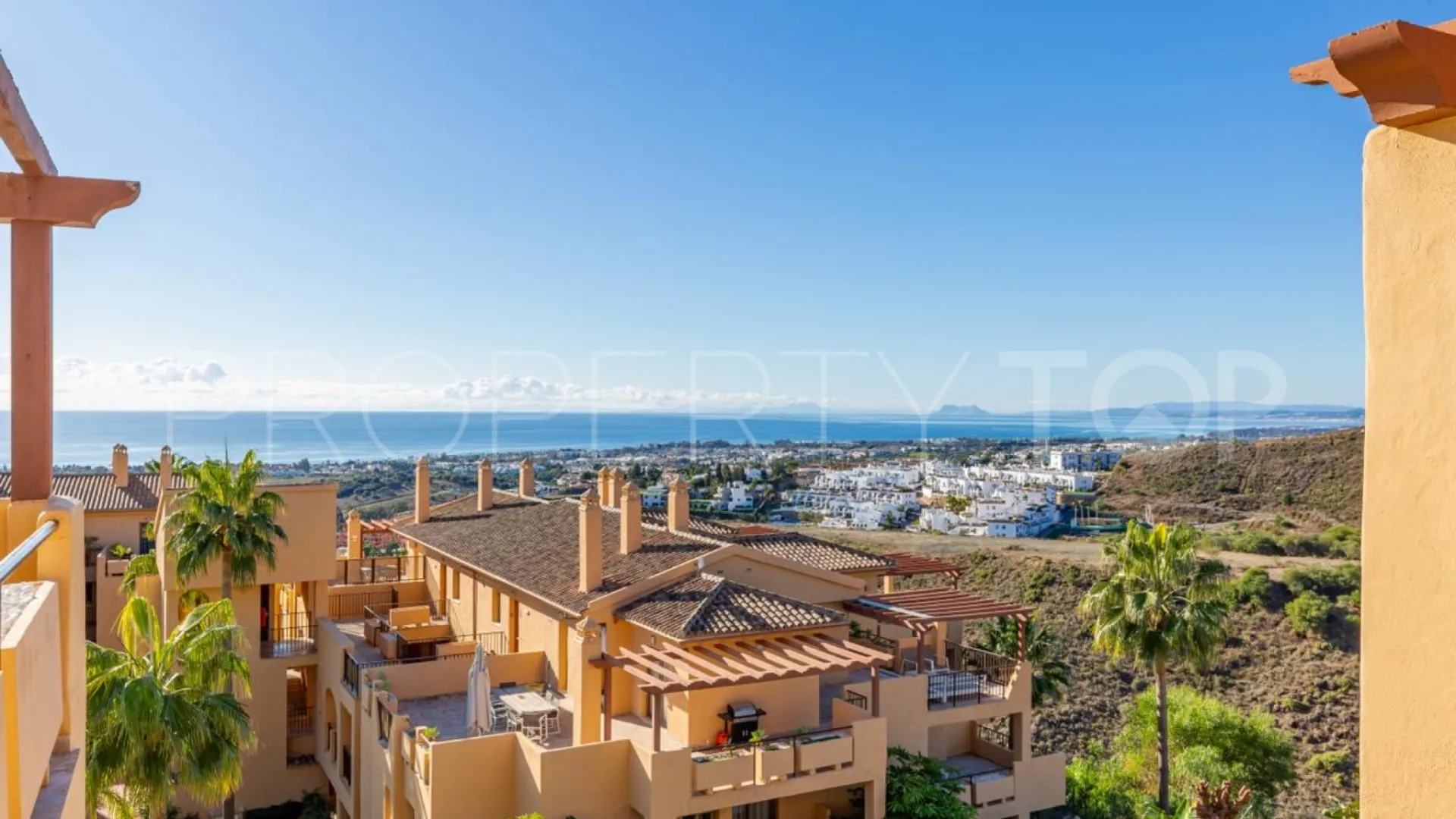 Benahavis, Ático de 2 dormitorios a la venta