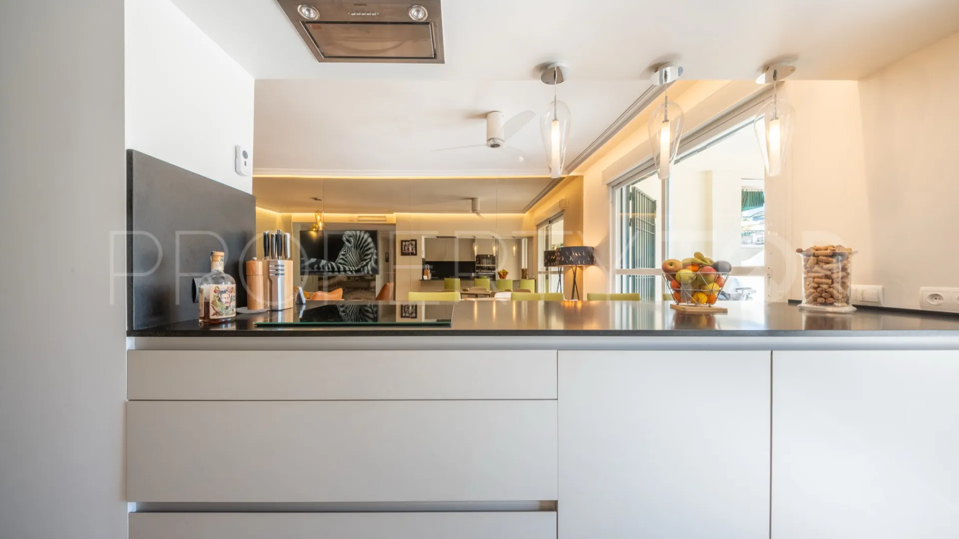 Se vende apartamento de 2 dormitorios en Lorcrimar