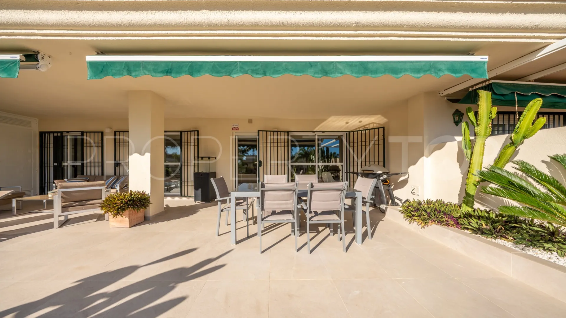 Se vende apartamento de 2 dormitorios en Lorcrimar