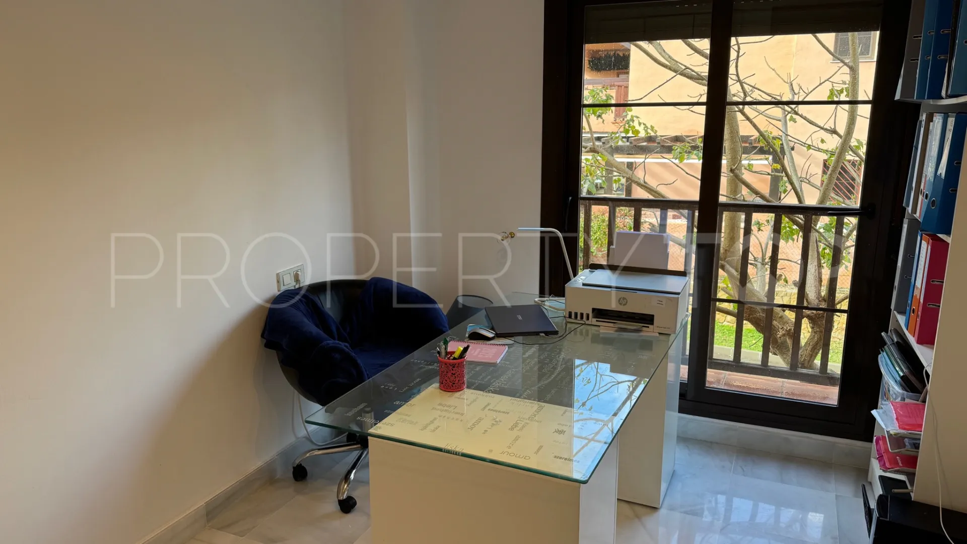 Buy Hacienda del Sol 4 bedrooms apartment
