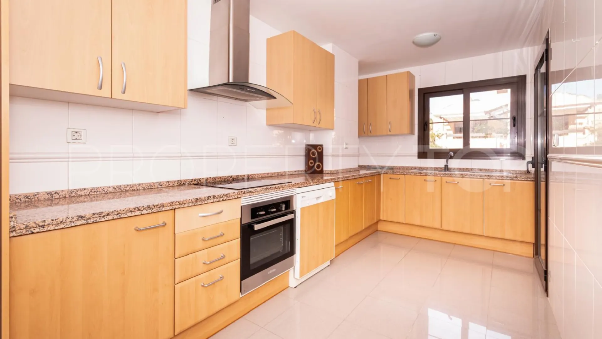 Buy Hacienda del Sol 4 bedrooms apartment