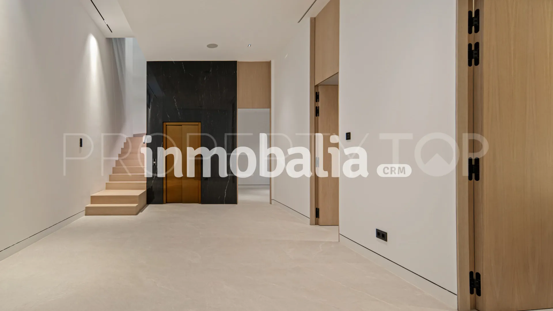 Marbella Golden Mile 3 bedrooms semi detached villa for sale