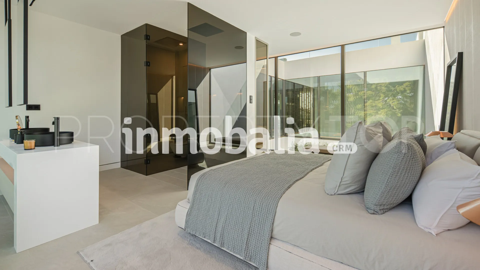 Marbella Golden Mile 3 bedrooms semi detached villa for sale