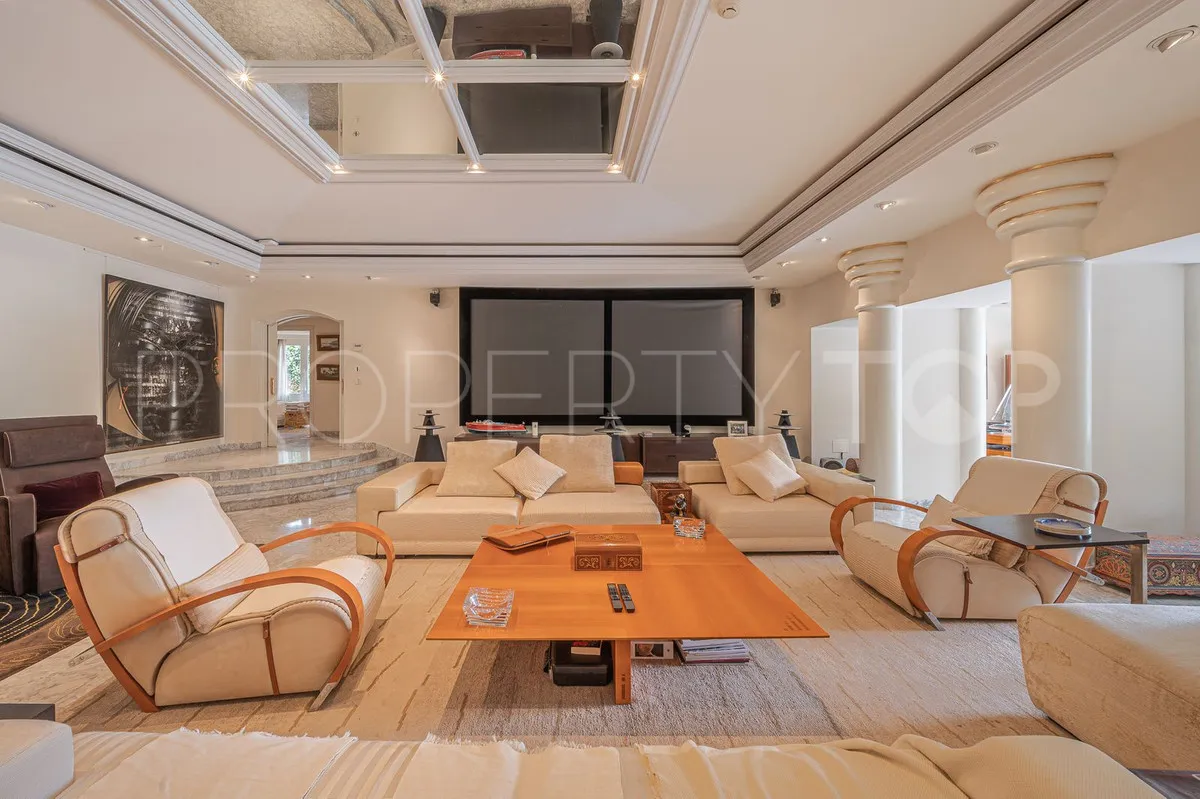 For sale villa with 4 bedrooms in Nagüeles