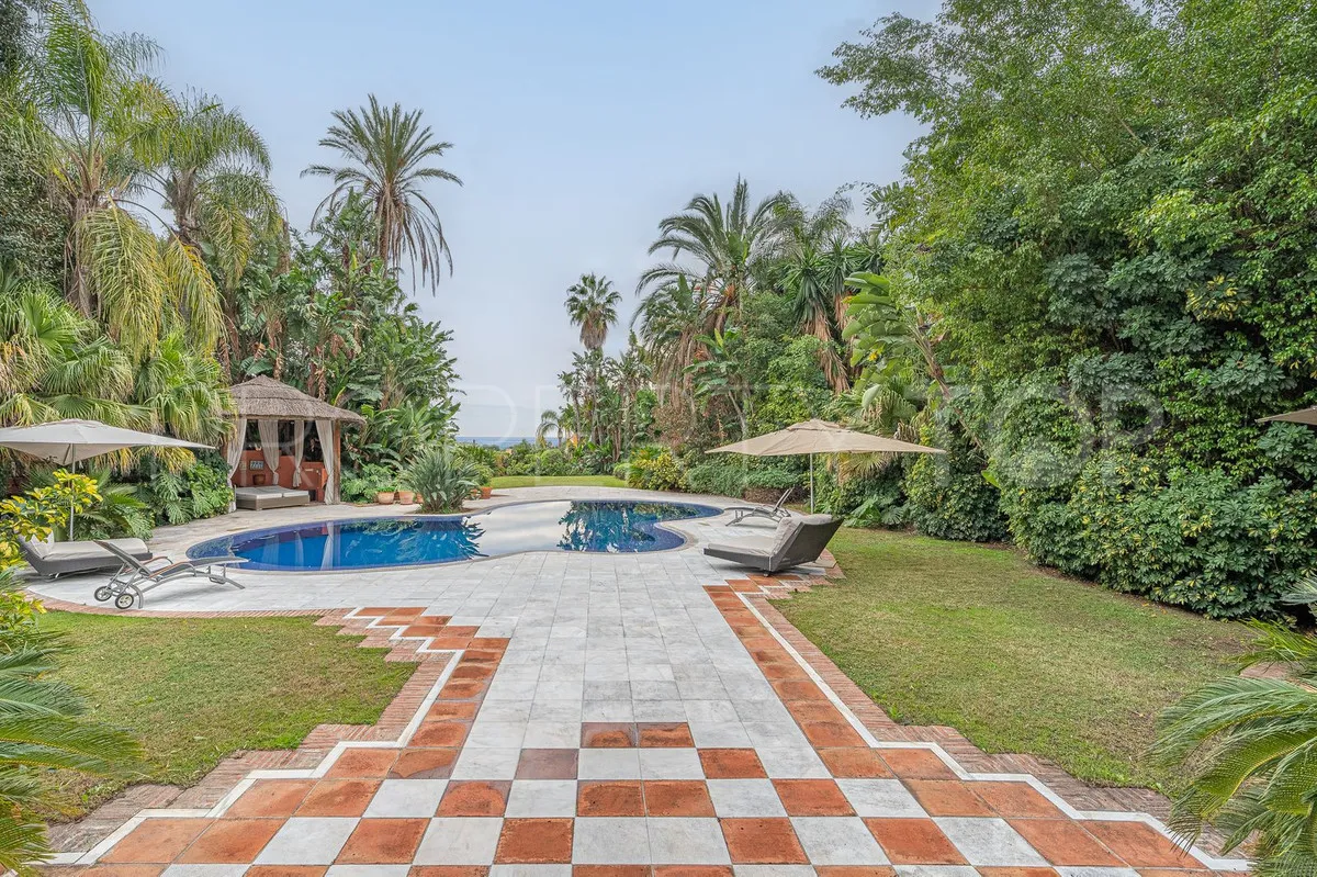 For sale villa with 4 bedrooms in Nagüeles