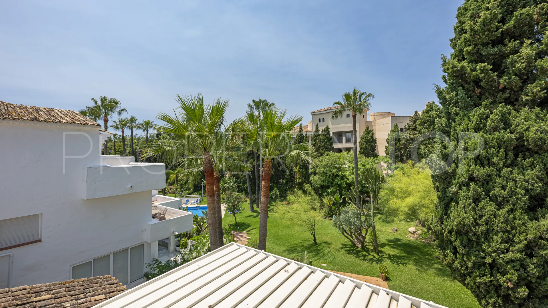 Duplex penthouse for sale in Marbella - Puerto Banus