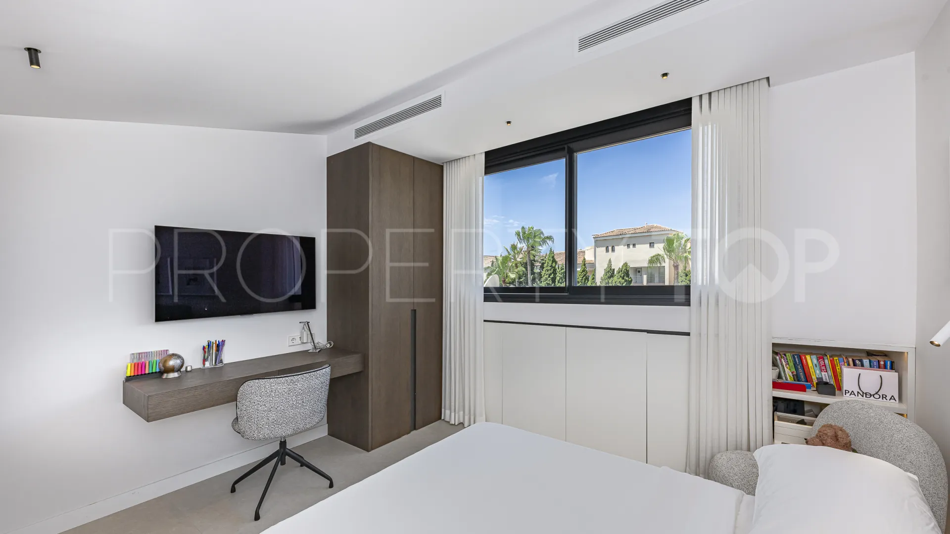 Duplex penthouse for sale in Marbella - Puerto Banus