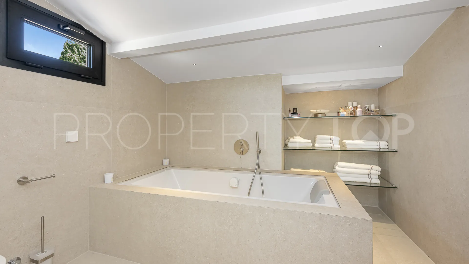 Duplex penthouse for sale in Marbella - Puerto Banus