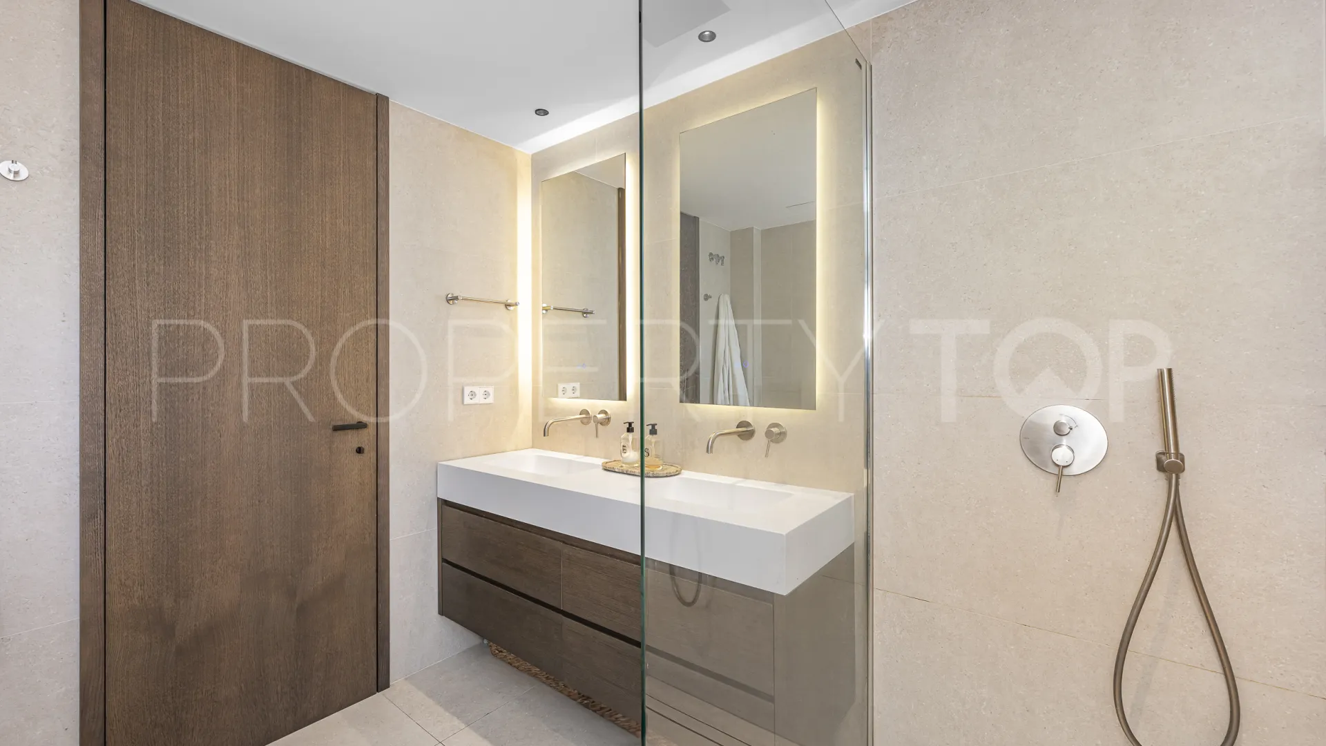 Duplex penthouse for sale in Marbella - Puerto Banus