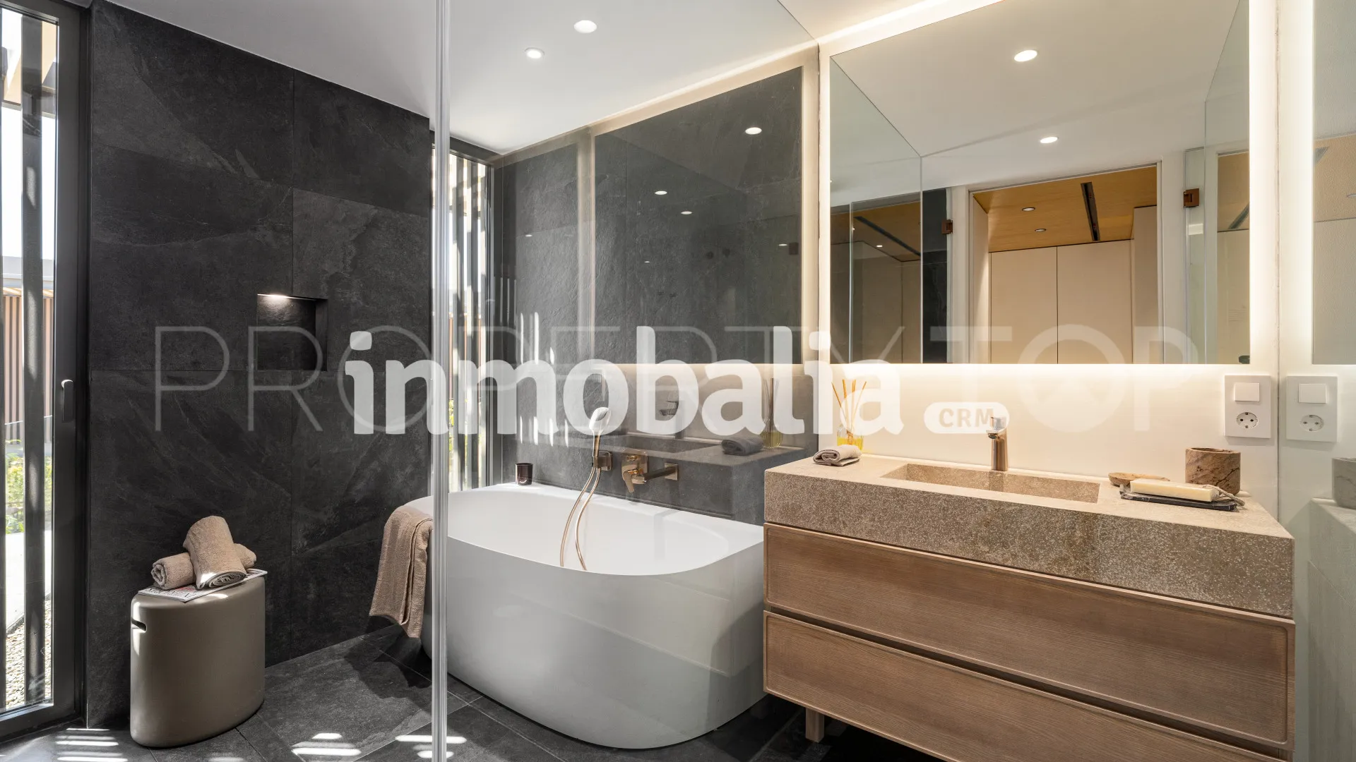 Villa for sale in La Cerquilla with 4 bedrooms