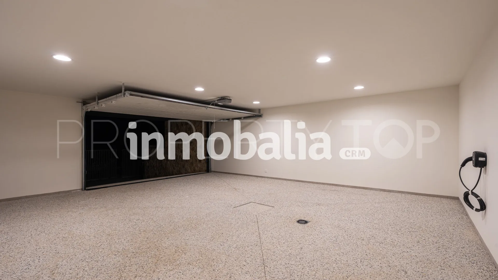 Villa for sale in La Cerquilla with 4 bedrooms
