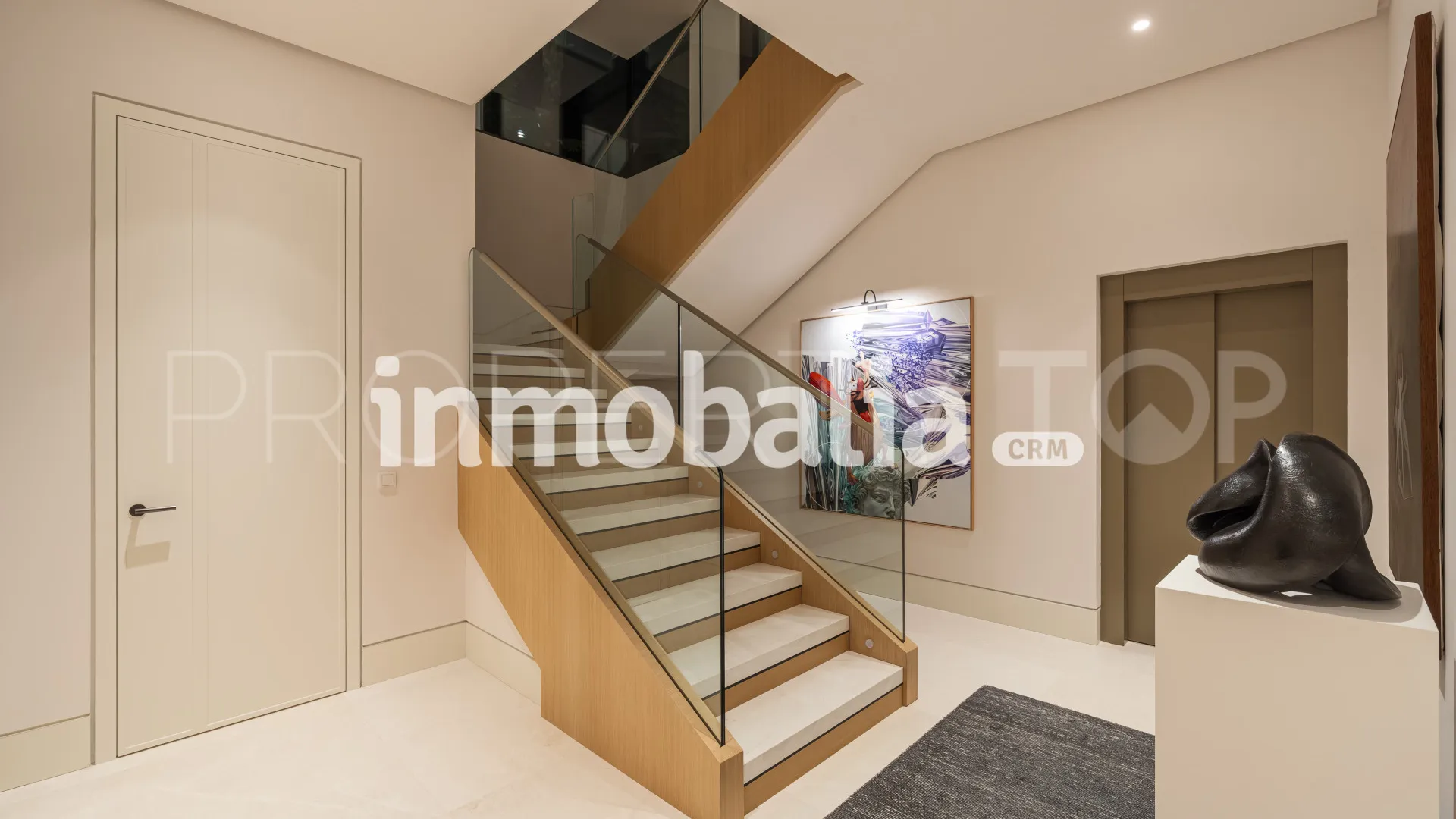 Se vende villa de 5 dormitorios en Marbella Hill Club