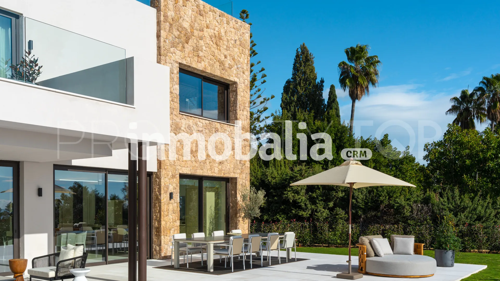 Se vende villa de 5 dormitorios en Marbella Hill Club