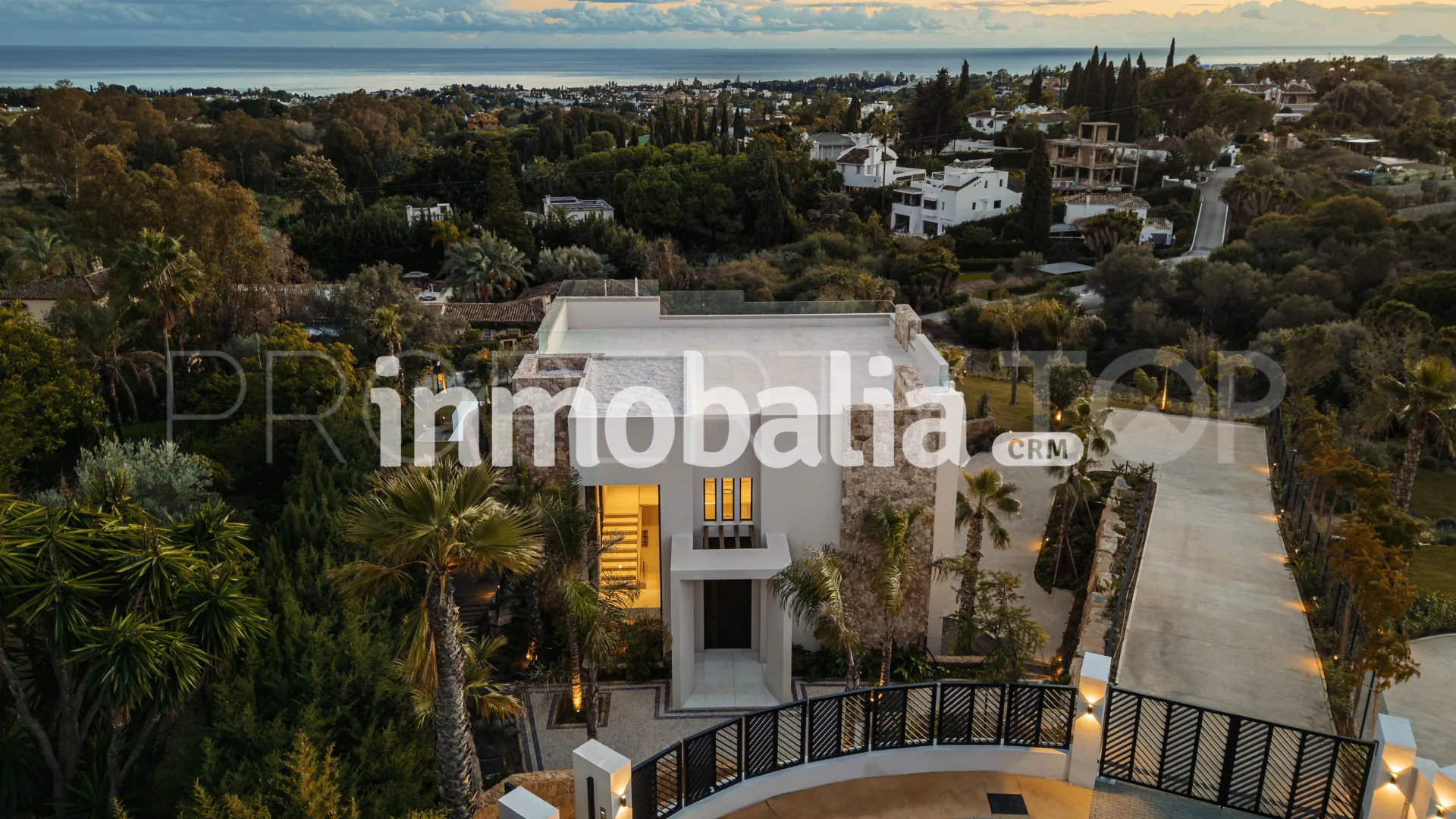 Se vende villa de 5 dormitorios en Marbella Hill Club
