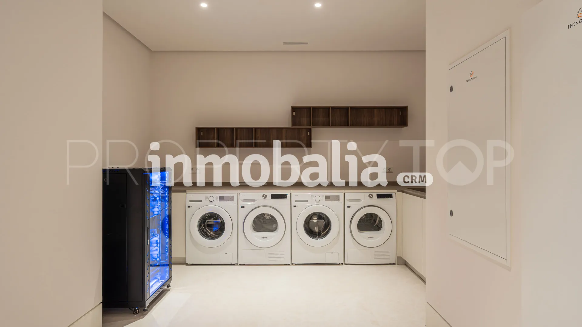Se vende villa de 5 dormitorios en Marbella Hill Club